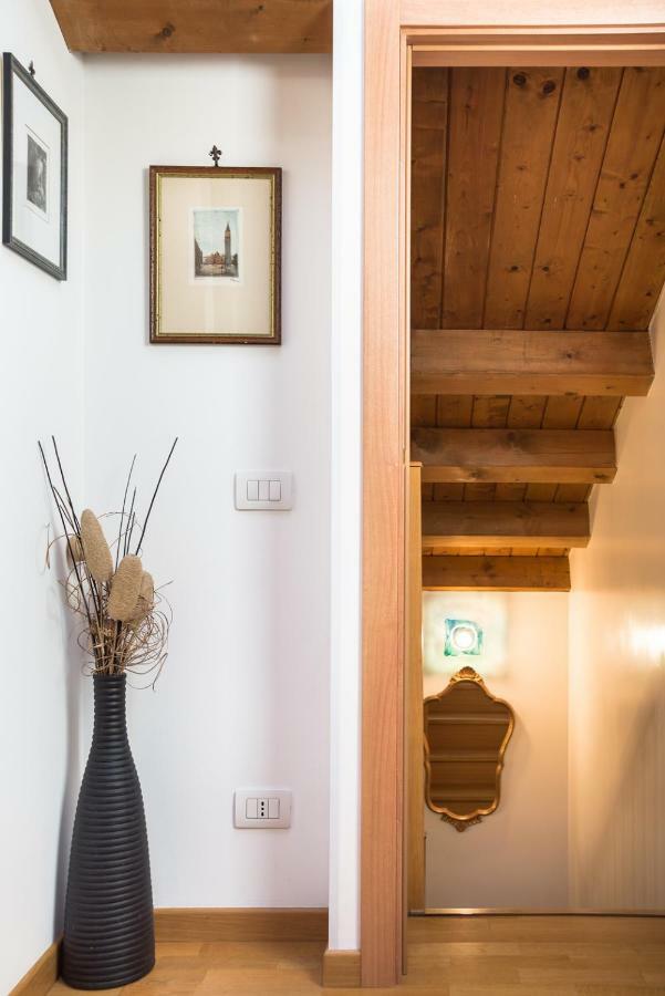 Duplex At The Entrance To Venice 2 Bathroom And Terrace Exterior photo