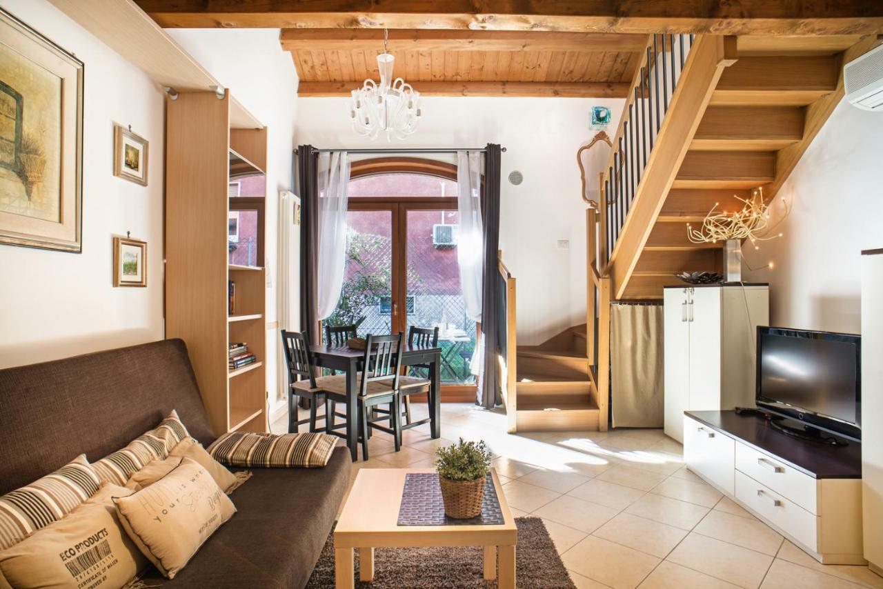 Duplex At The Entrance To Venice 2 Bathroom And Terrace Exterior photo
